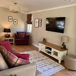 Hollicarrs - Dragonfly Lodge York
