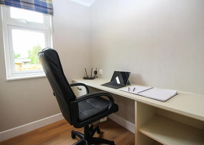 אכסניה Hollicarrs - Dragonfly *