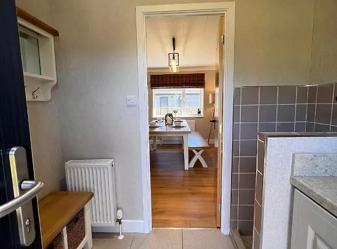 אכסניה Hollicarrs - Dragonfly *